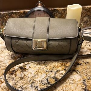 Stylish Gray Shoulder Bag